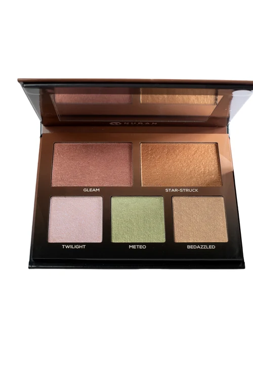 NUBAN'S D'GLOW PALLETE HIGHLIGHTER